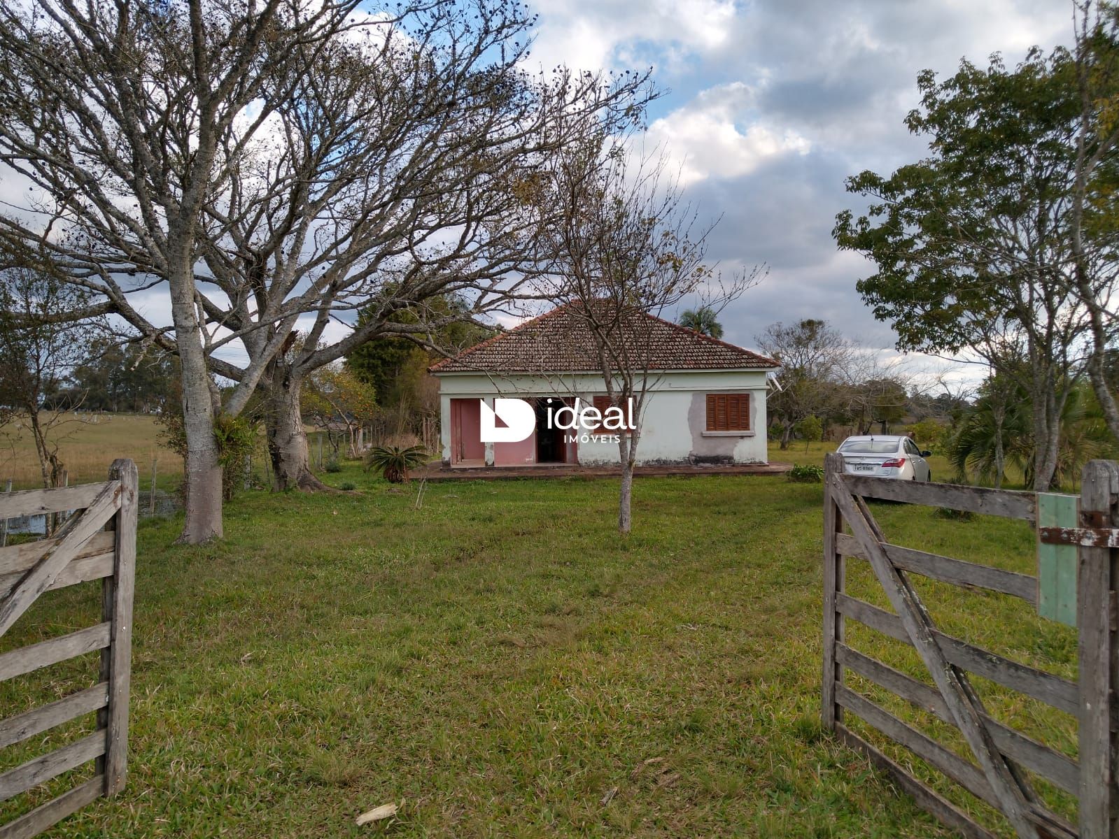 Chácara de 3 quartos, no bairro Zona rural, em Santa Maria | Eu Corretor