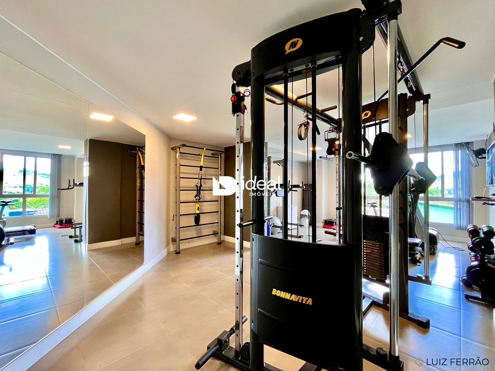 Apartamento de 3 quartos, 132m² no bairro Nossa Senhora Medianeira, em Santa Maria | Eu Corretor