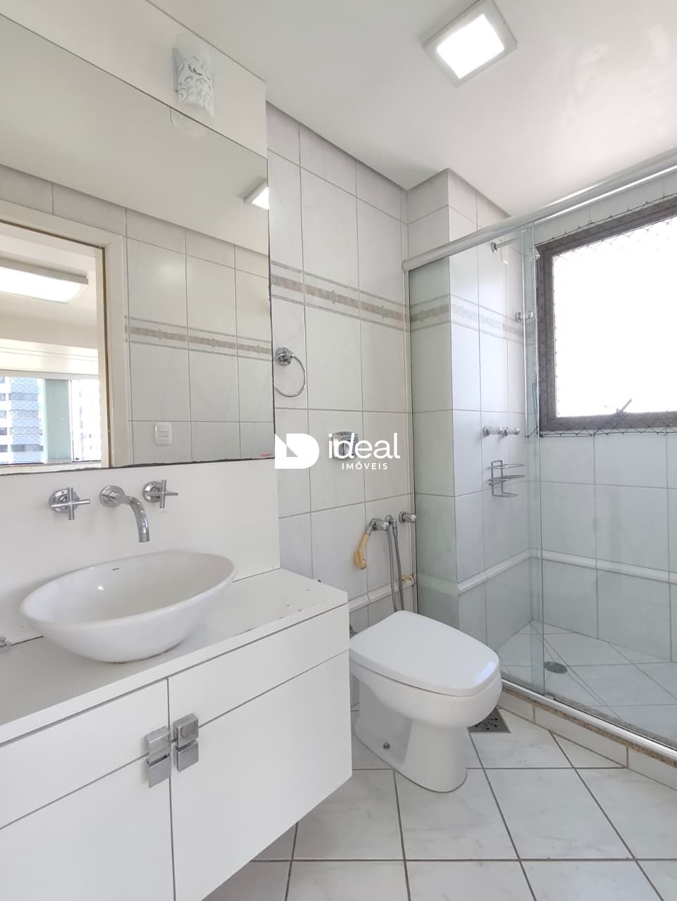 Apartamento com 2 Dormitórios para alugar, 110 m² por R$ 3.850,00 Apartamento com 2 Dormitórios para alugar, 110 m² por R$ 3.850,00