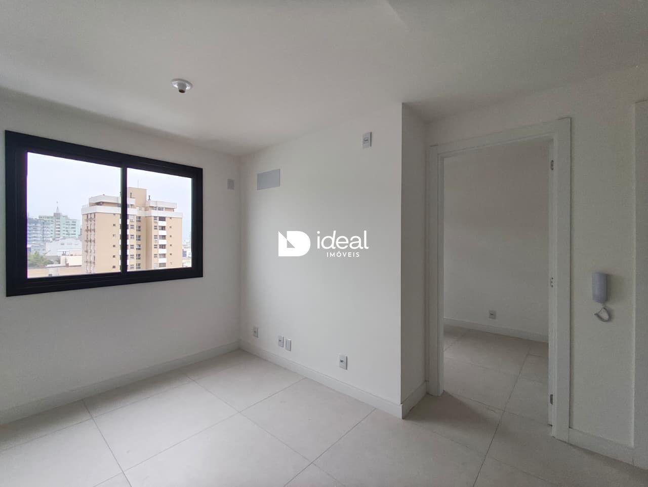 Apartamento para alugar  no Centro - Santa Maria, RS. Imóveis