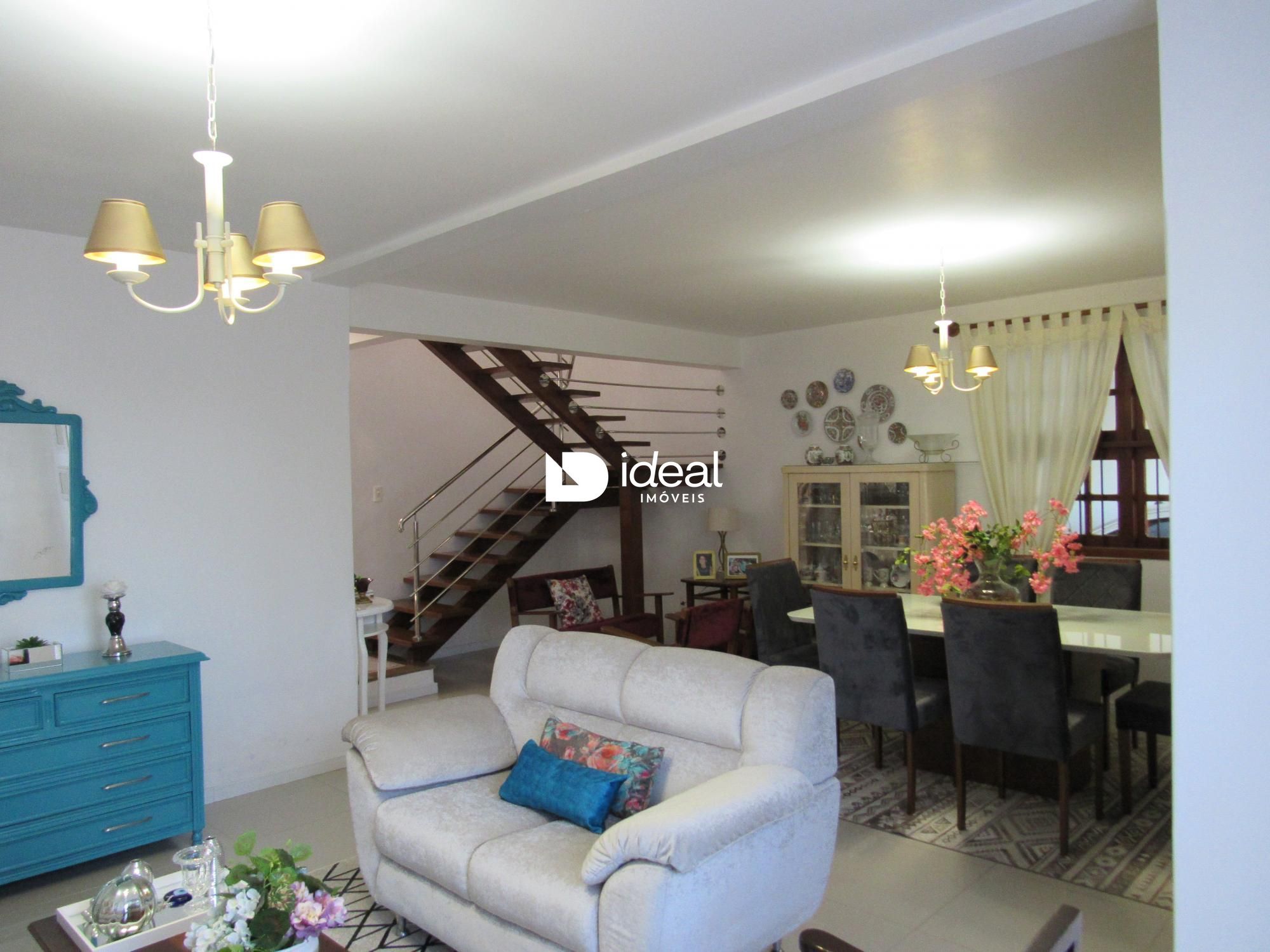 Casa de 4 quartos, 225m² no bairro São José, em Santa Maria | Eu Corretor