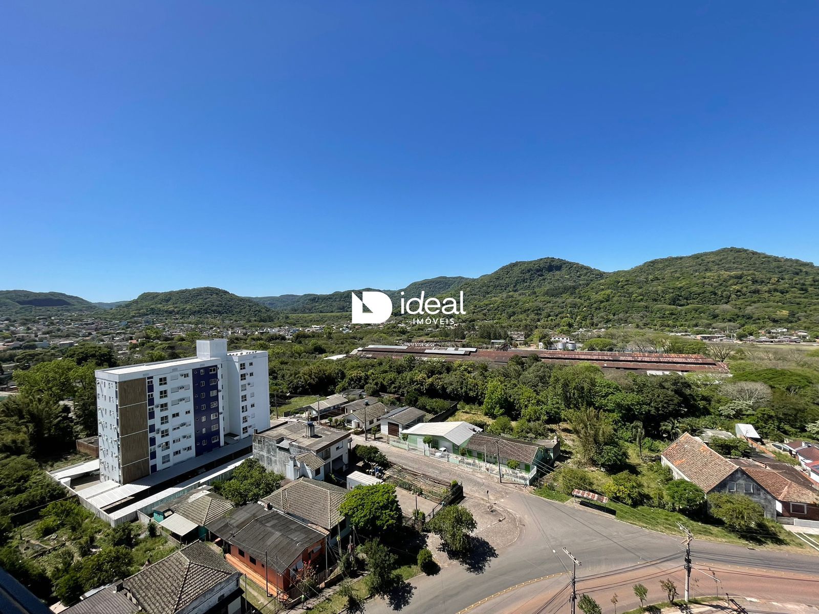 Apartamento de 3 quartos, 227m² no bairro Km 3, em Santa Maria | Eu Corretor