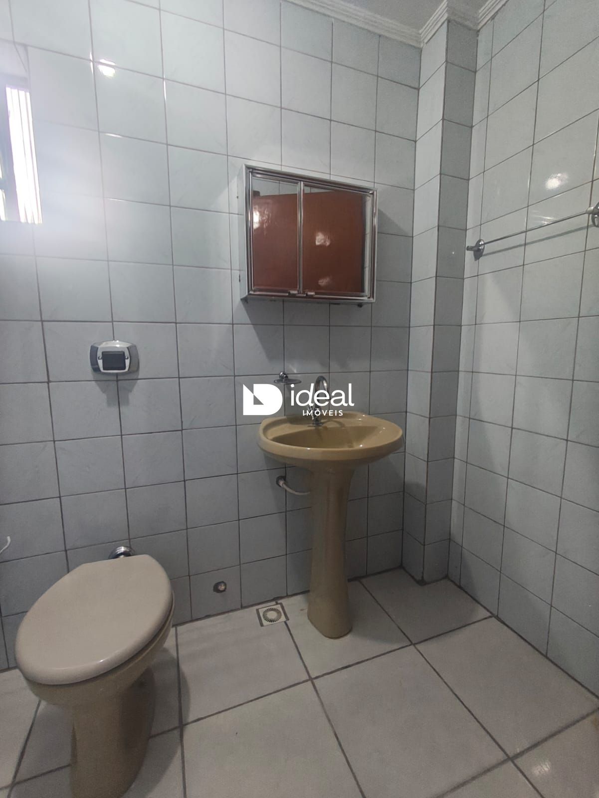 img79890317