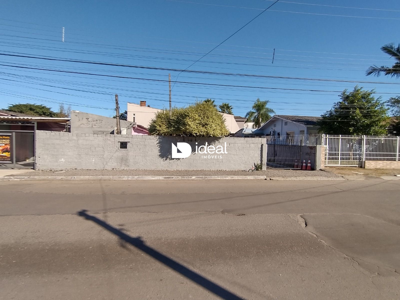 Prédio Inteiro de 1 quarto, 320m² no bairro São João, em Santa Maria | Eu Corretor