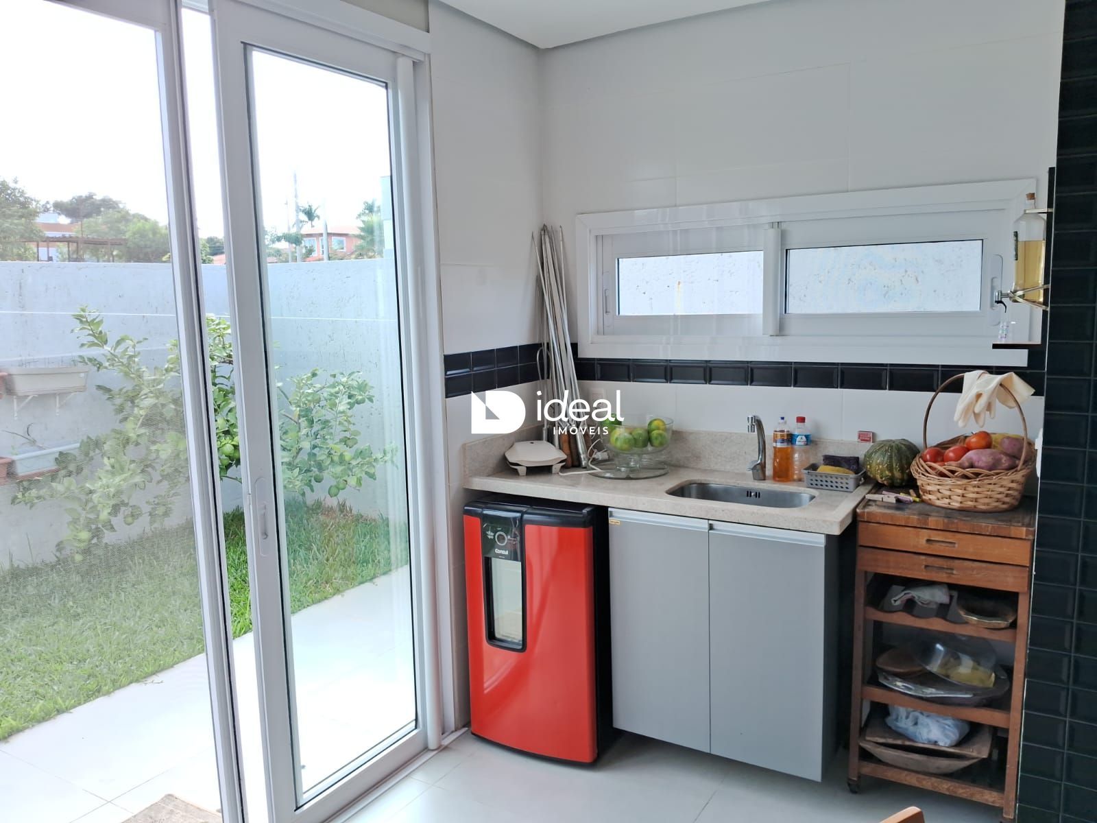 Casa de Condomínio de 3 quartos, 288m² no bairro Tomazetti, em Santa Maria | Eu Corretor