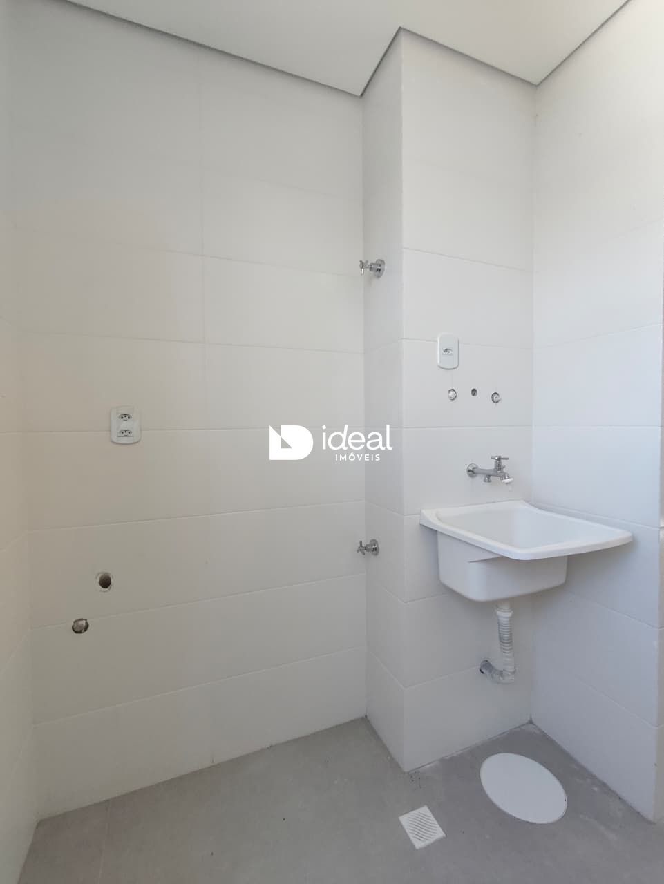 Apartamento com 2 Dormitórios para alugar, 82 m² por R$ 2.900,00 Apartamento com 2 Dormitórios para alugar, 82 m² por R$ 2.900,00