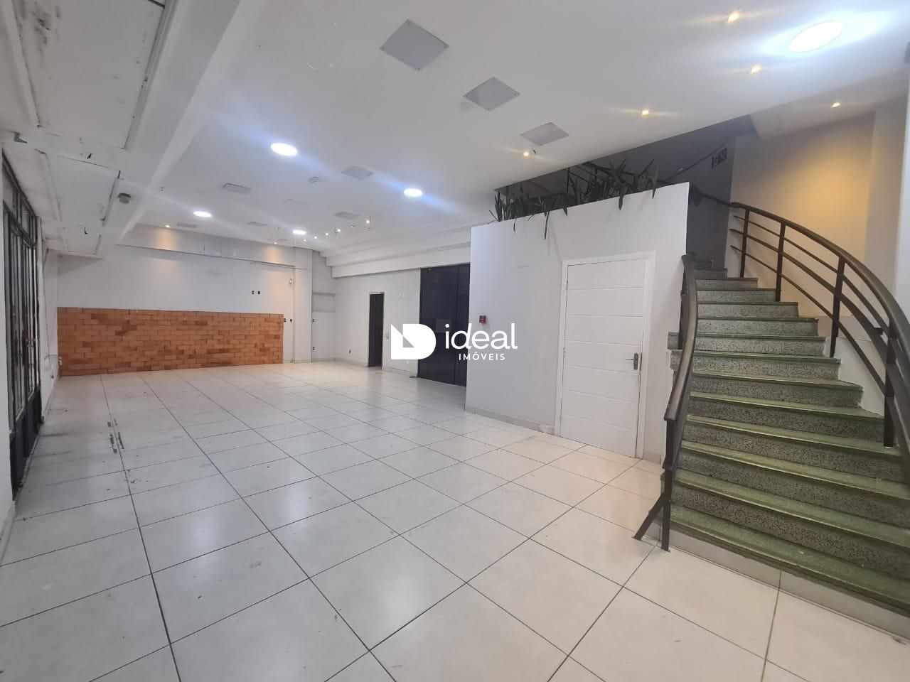 Sala Comercial de 1 quarto, 194m² no bairro Centro, em Santa Maria | Eu Corretor