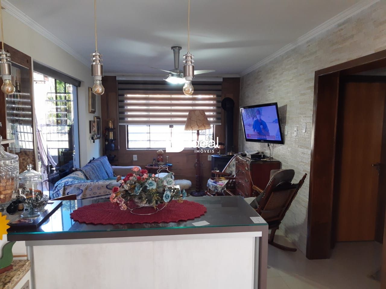 img12169799