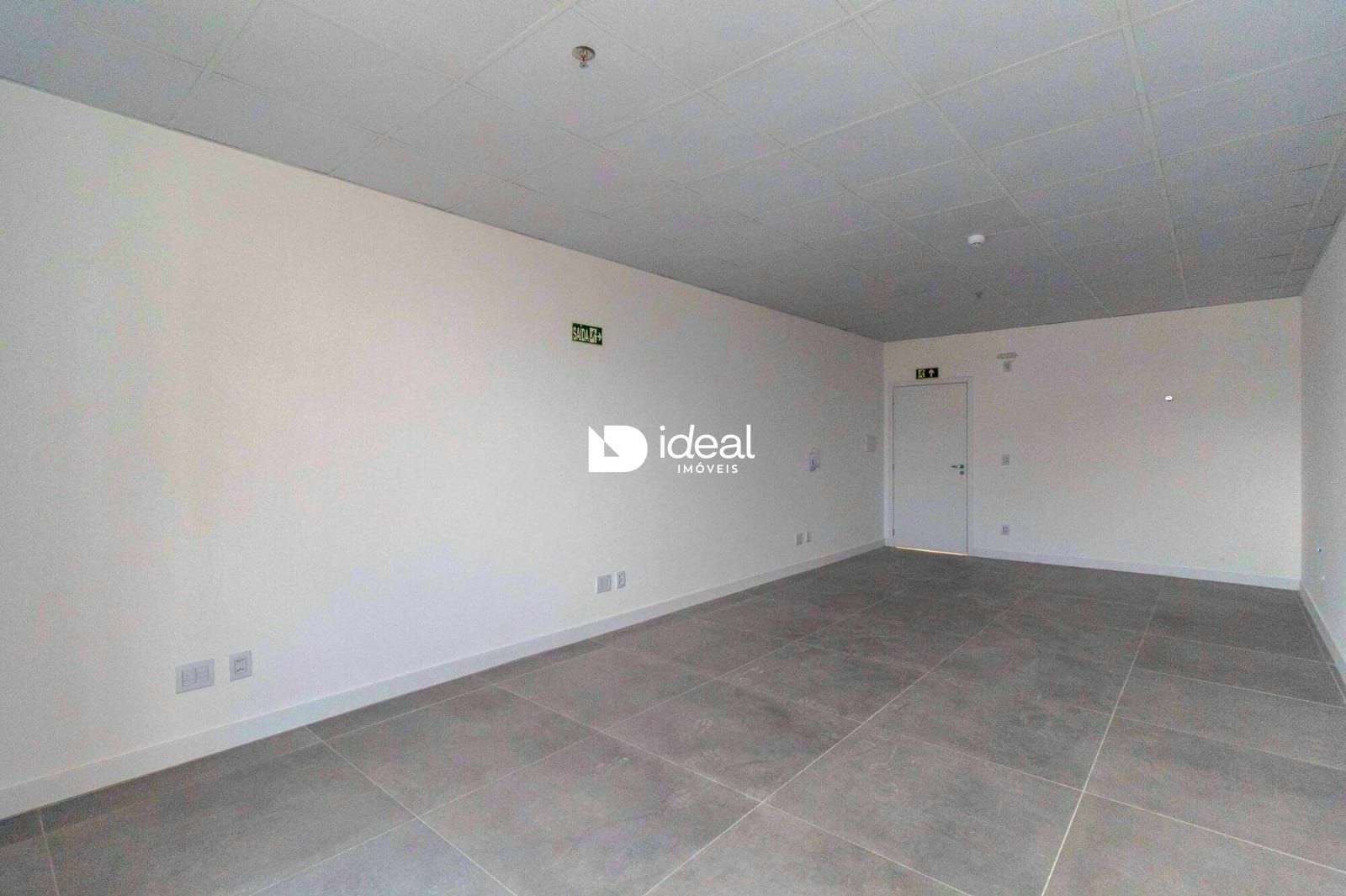 Sala Comercial de 1 quarto, 32m² no bairro Centro, em Santa Maria | Eu Corretor