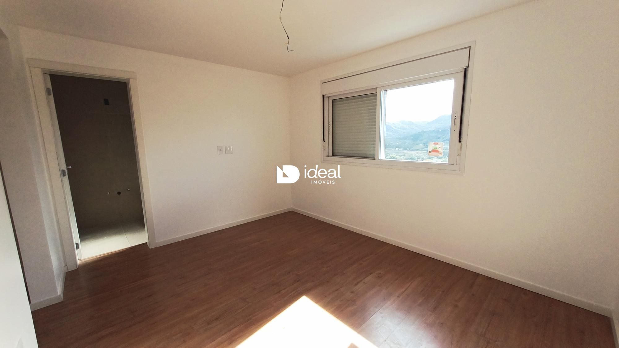Apartamento de 3 quartos, 150m² no bairro Km 3, em Santa Maria | Eu Corretor