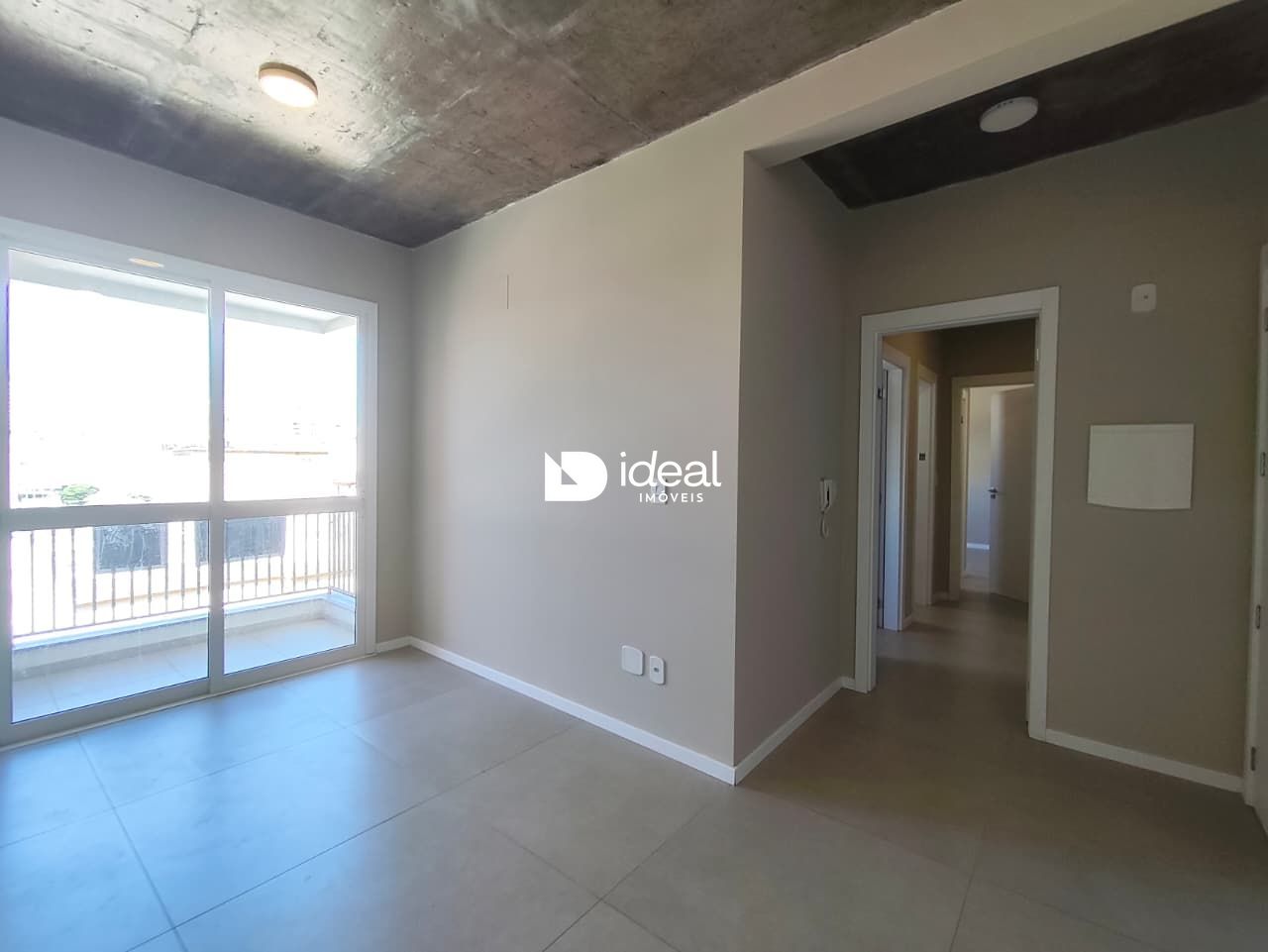 Apartamento para alugar  no Bonfim - Santa Maria, RS. Imóveis