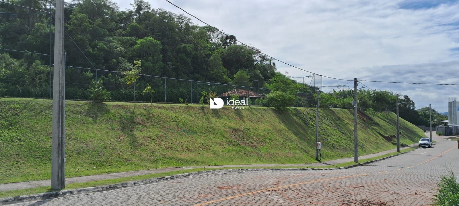Lote/Terreno de 300m² no bairro Tomazetti, em Santa Maria | Eu Corretor