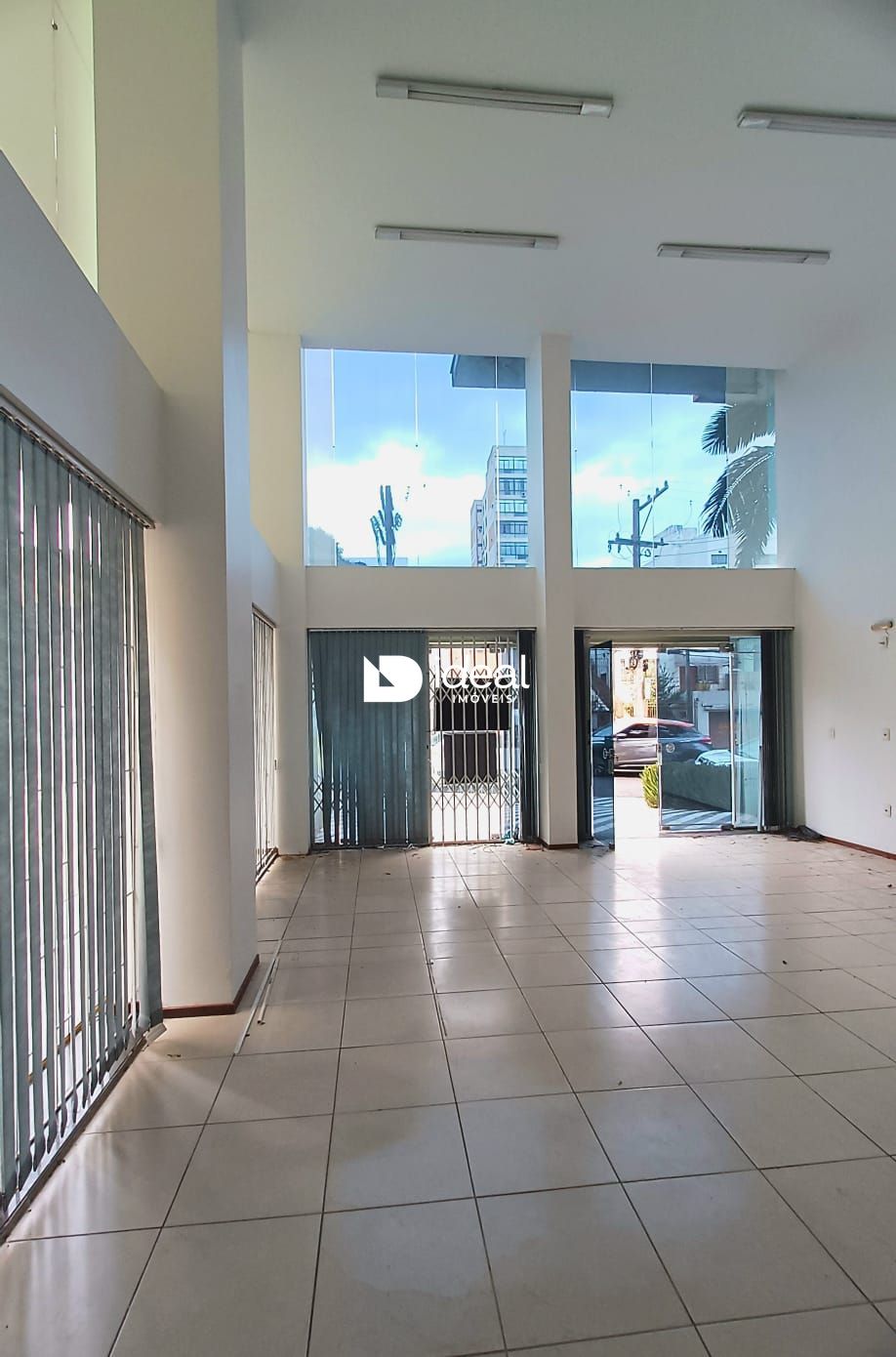 Sala Comercial de 2 quartos, 261m² no bairro Centro, em Santa Maria | Eu Corretor