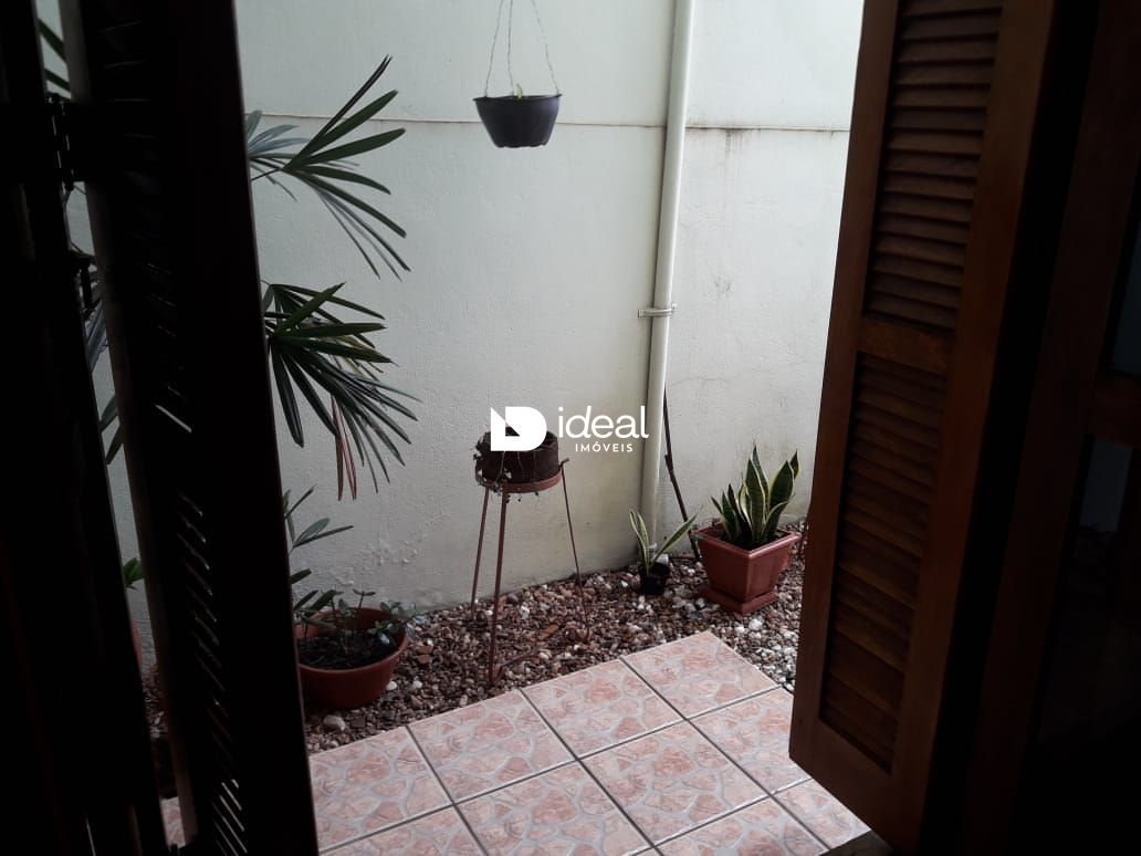 Casa de 4 quartos, 153m² no bairro Camobi, em Santa Maria | Eu Corretor