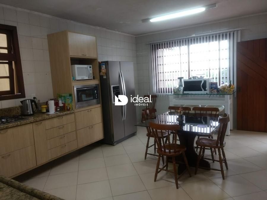 Casa de 4 quartos, 411m² no bairro Nossa Senhora de Lourdes, em Santa Maria | Eu Corretor