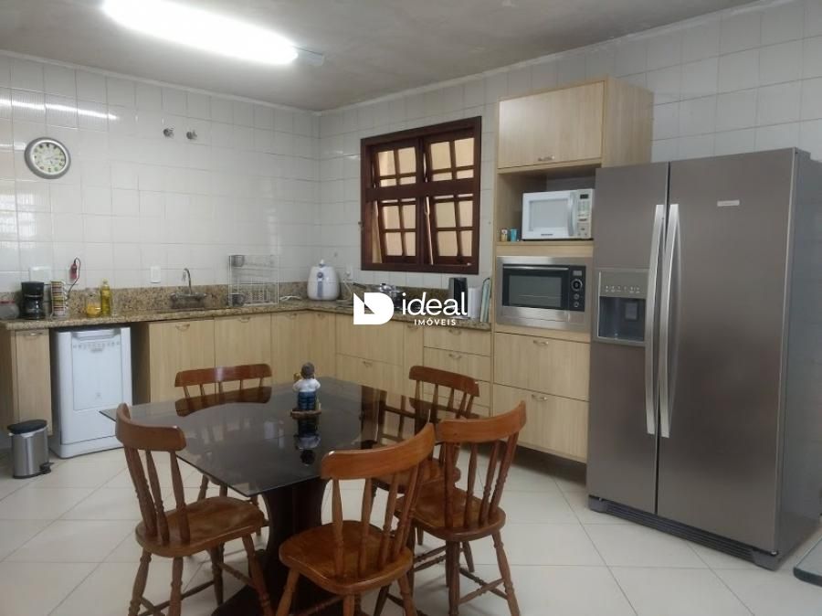 Casa de 4 quartos, 411m² no bairro Nossa Senhora de Lourdes, em Santa Maria | Eu Corretor