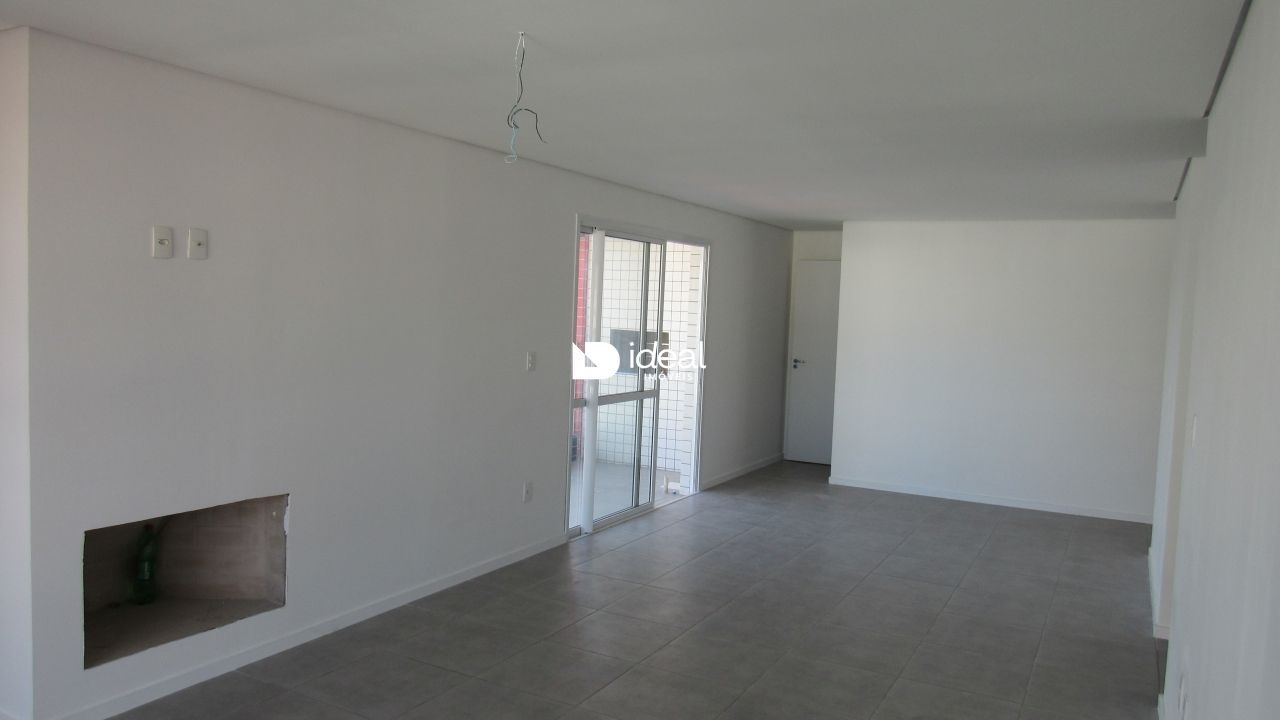 Apartamento de 3 quartos, 167m² no bairro Nossa Senhora do Rosário, em Santa Maria | Eu Corretor