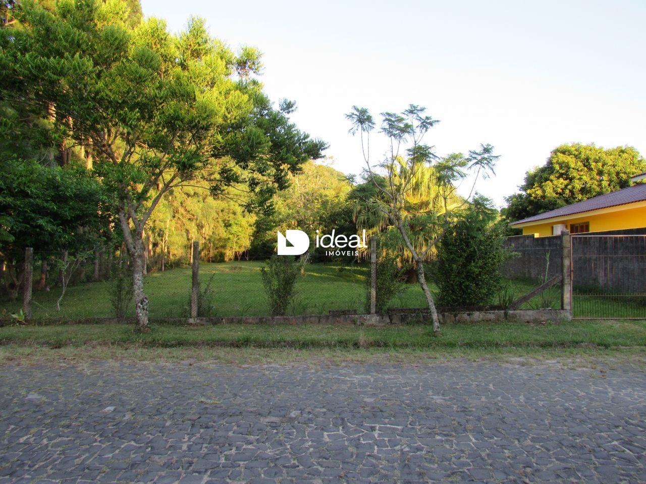 Lote/Terreno de 1413m² no bairro Chácara das Flores, em Santa Maria | Eu Corretor