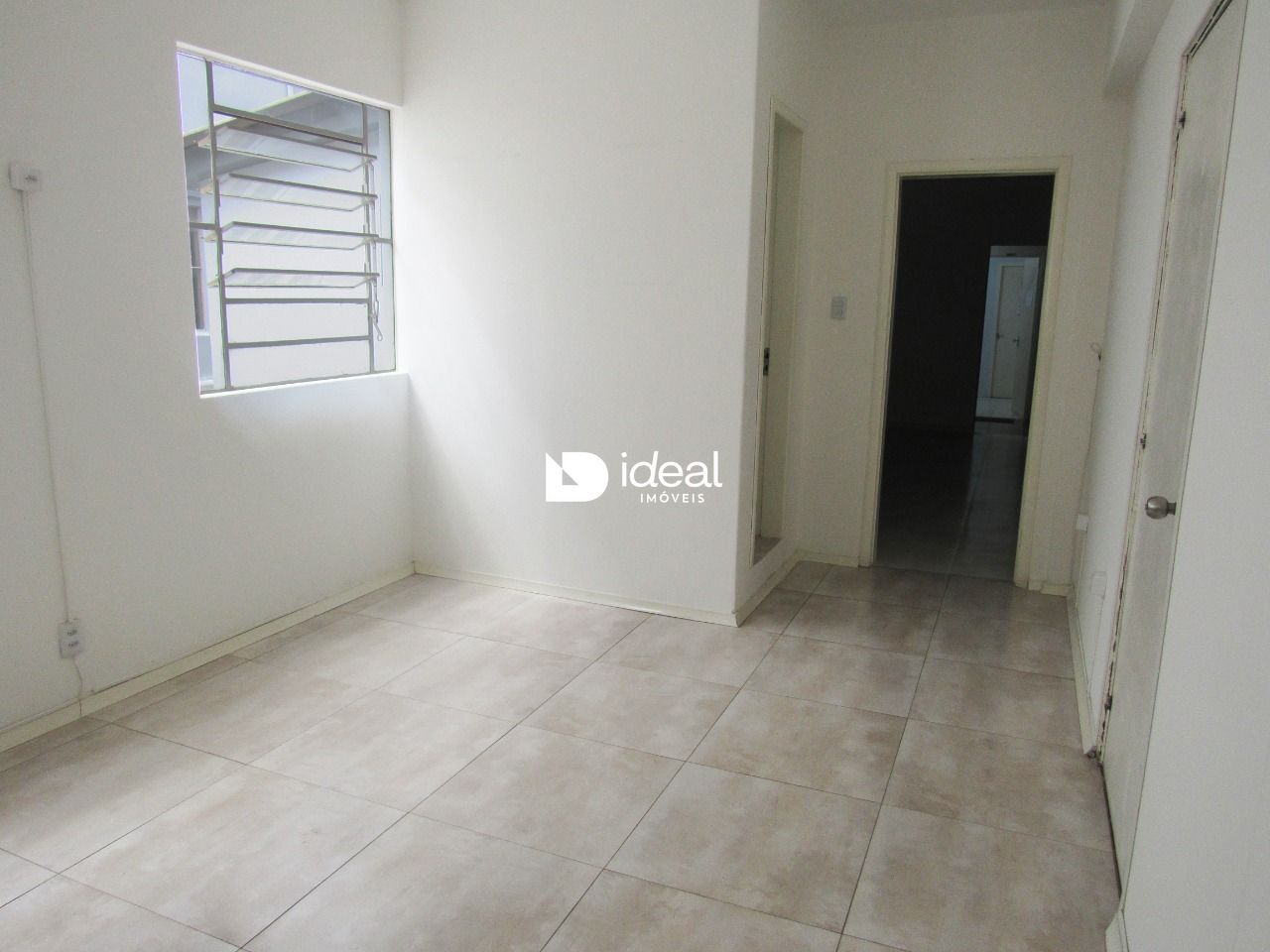 Sala Comercial de 2 quartos, 40m² no bairro Centro, em Santa Maria | Eu Corretor
