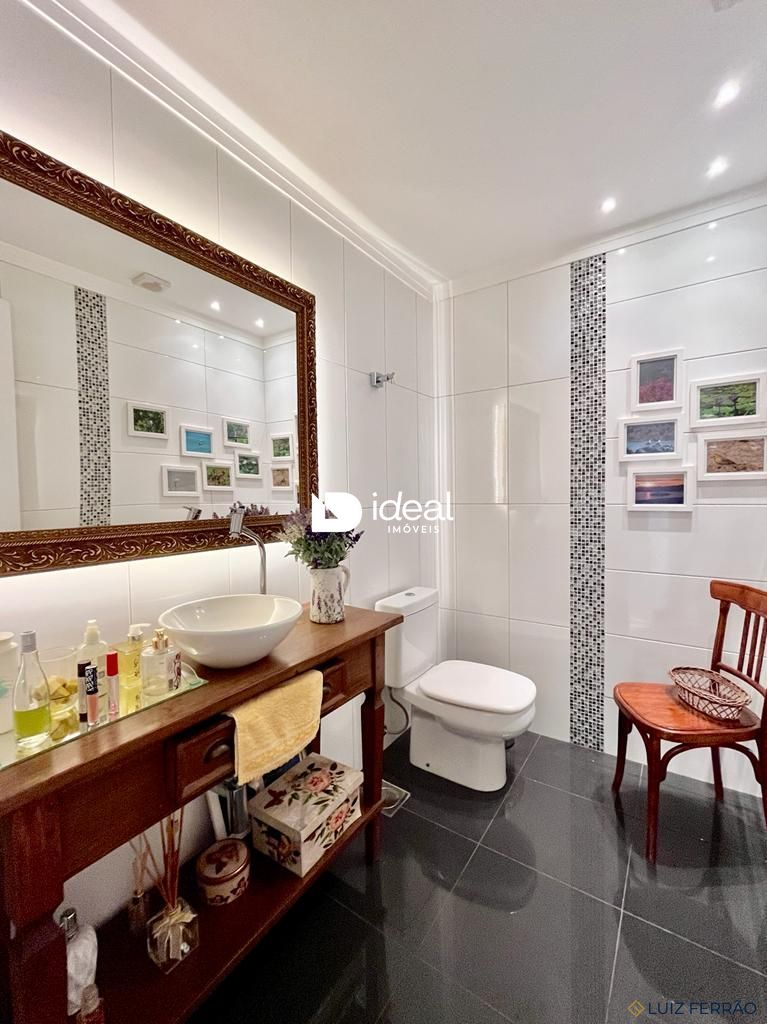 Apartamento de 4 quartos, 276m² no bairro Nossa Senhora de Fátima, em Santa Maria | Eu Corretor