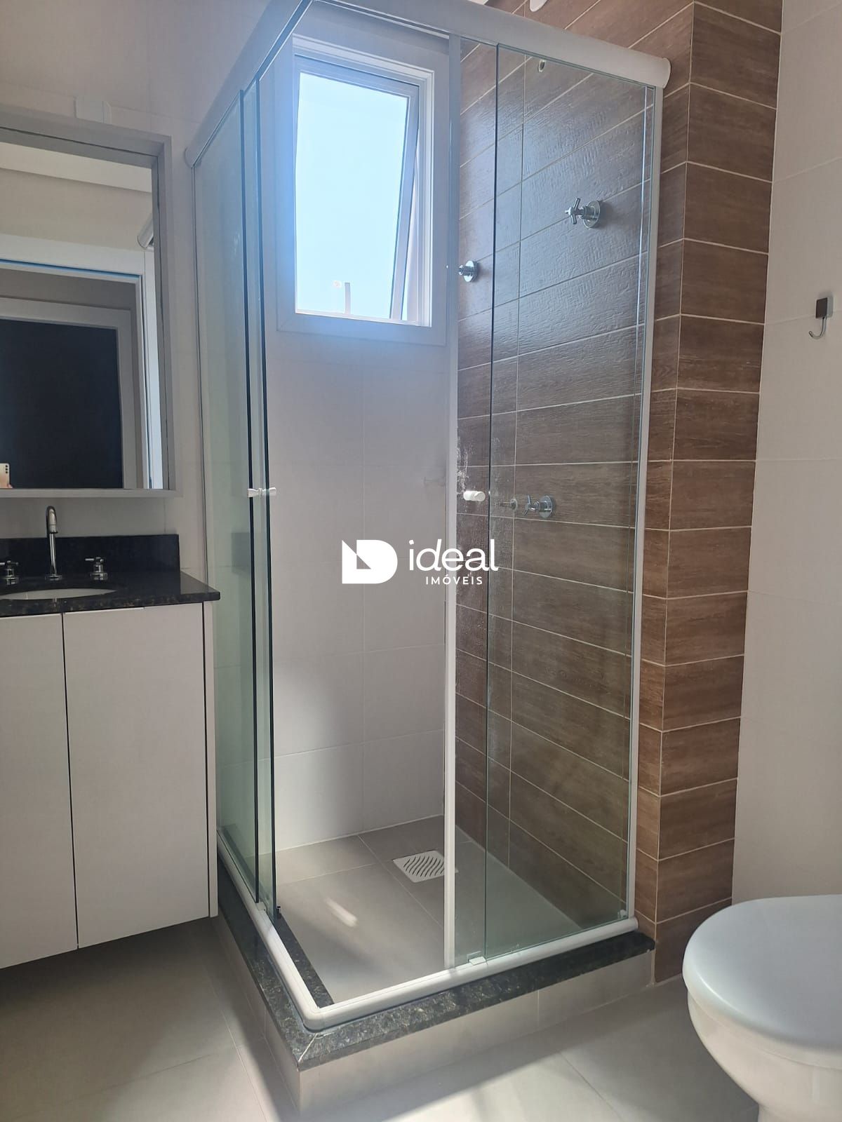 Apartamento com 2 Dormitórios para alugar, 75 m² por R$ 2.780,00 Apartamento com 2 Dormitórios para alugar, 75 m² por R$ 2.780,00