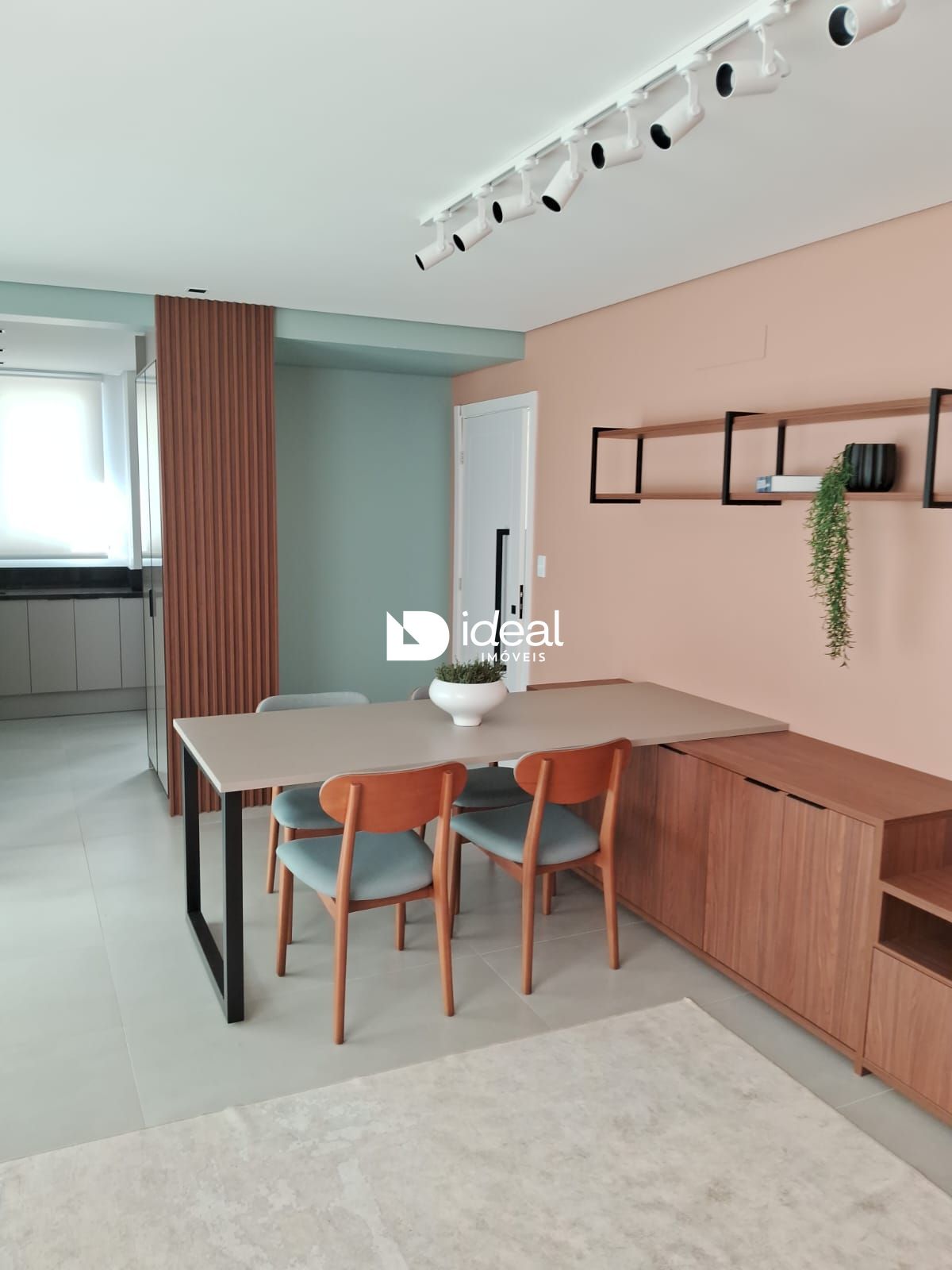 Apartamento de 2 quartos, 94m² no bairro Centro, em Santa Maria | Eu Corretor