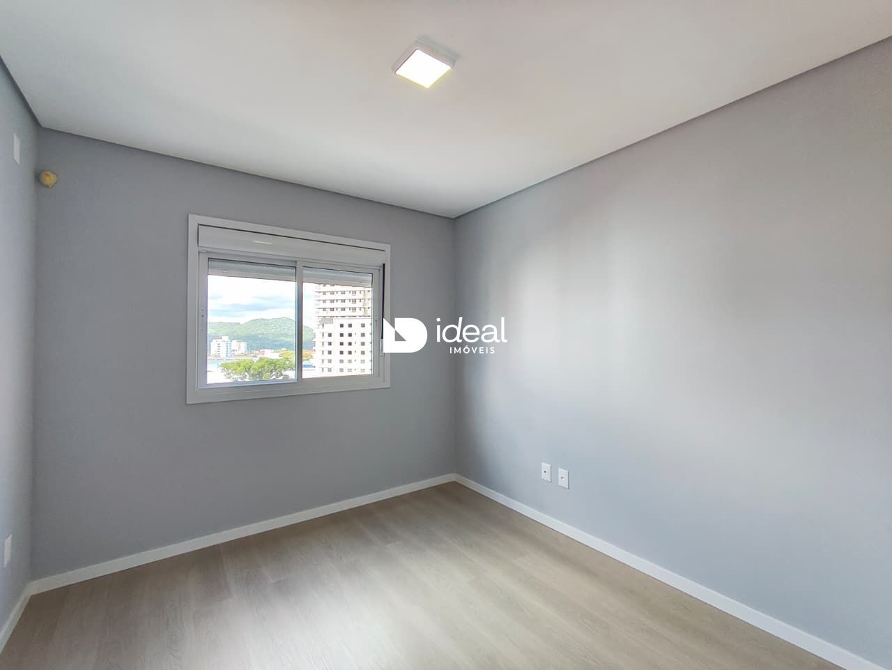 Apartamento com 2 Dormitórios para alugar, 90 m² por R$ 2.900,00 Apartamento com 2 Dormitórios para alugar, 90 m² por R$ 2.900,00