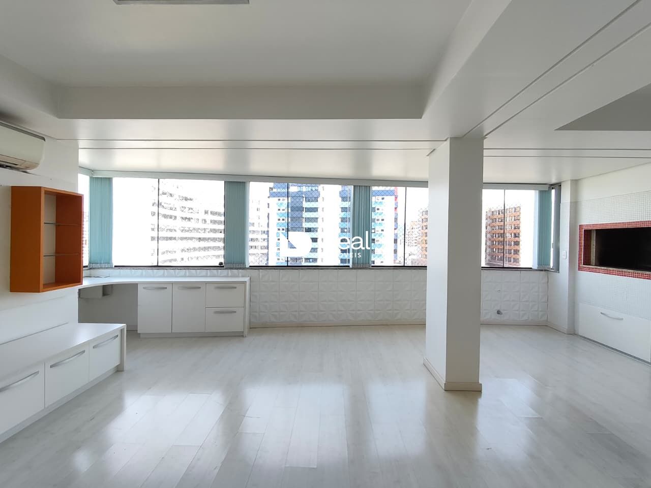 Apartamento com 2 Dormitórios para alugar, 110 m² por R$ 3.850,00 Apartamento com 2 Dormitórios para alugar, 110 m² por R$ 3.850,00
