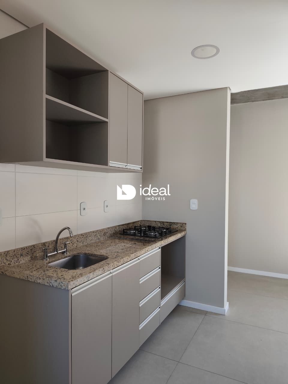 Apartamento com 2 Dormitórios para alugar, 82 m² por R$ 2.900,00 Apartamento com 2 Dormitórios para alugar, 82 m² por R$ 2.900,00