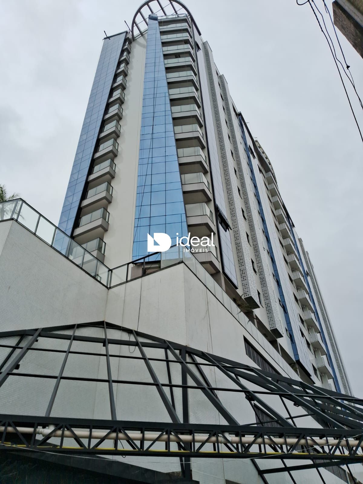 Apartamento de 3 quartos, 197m² no bairro Nossa Senhora Medianeira, em Santa Maria | Eu Corretor