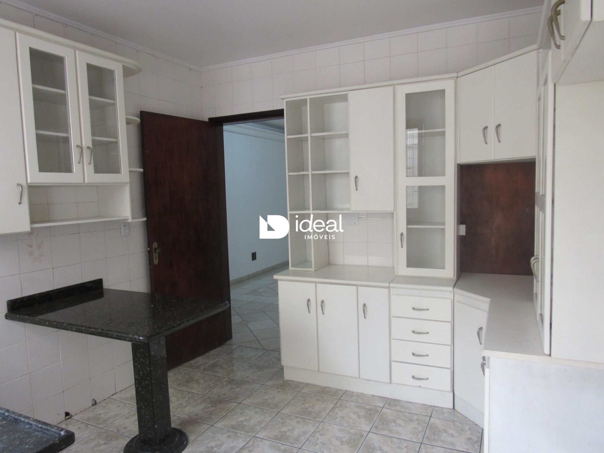 Apartamento para alugar  no Nossa Senhora de Lourdes - Santa Maria, RS. Imóveis