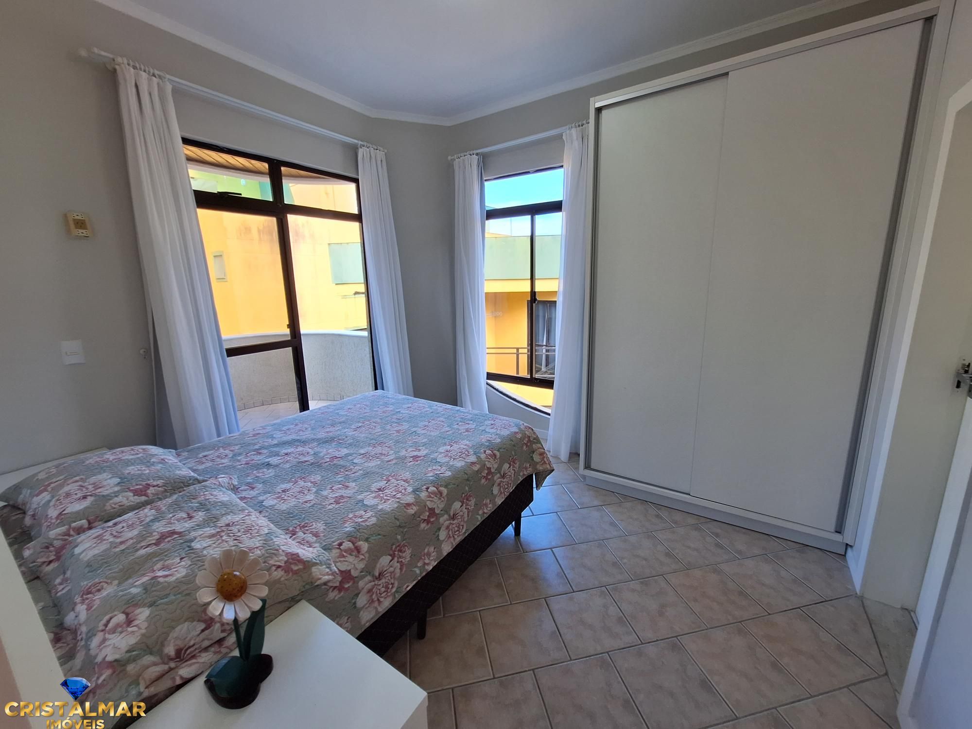 Apartamento à venda com 4 quartos, 146m² - Foto 17