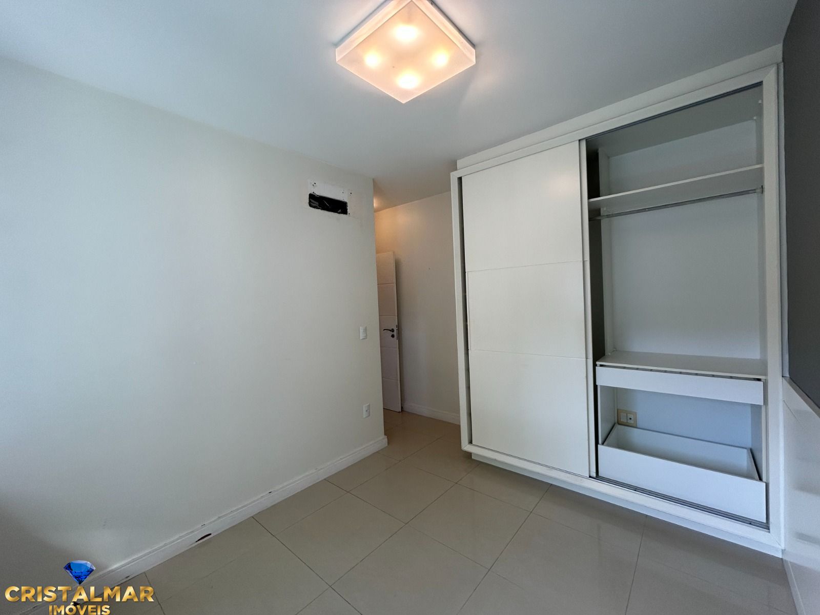 Apartamento à venda com 3 quartos, 133m² - Foto 22