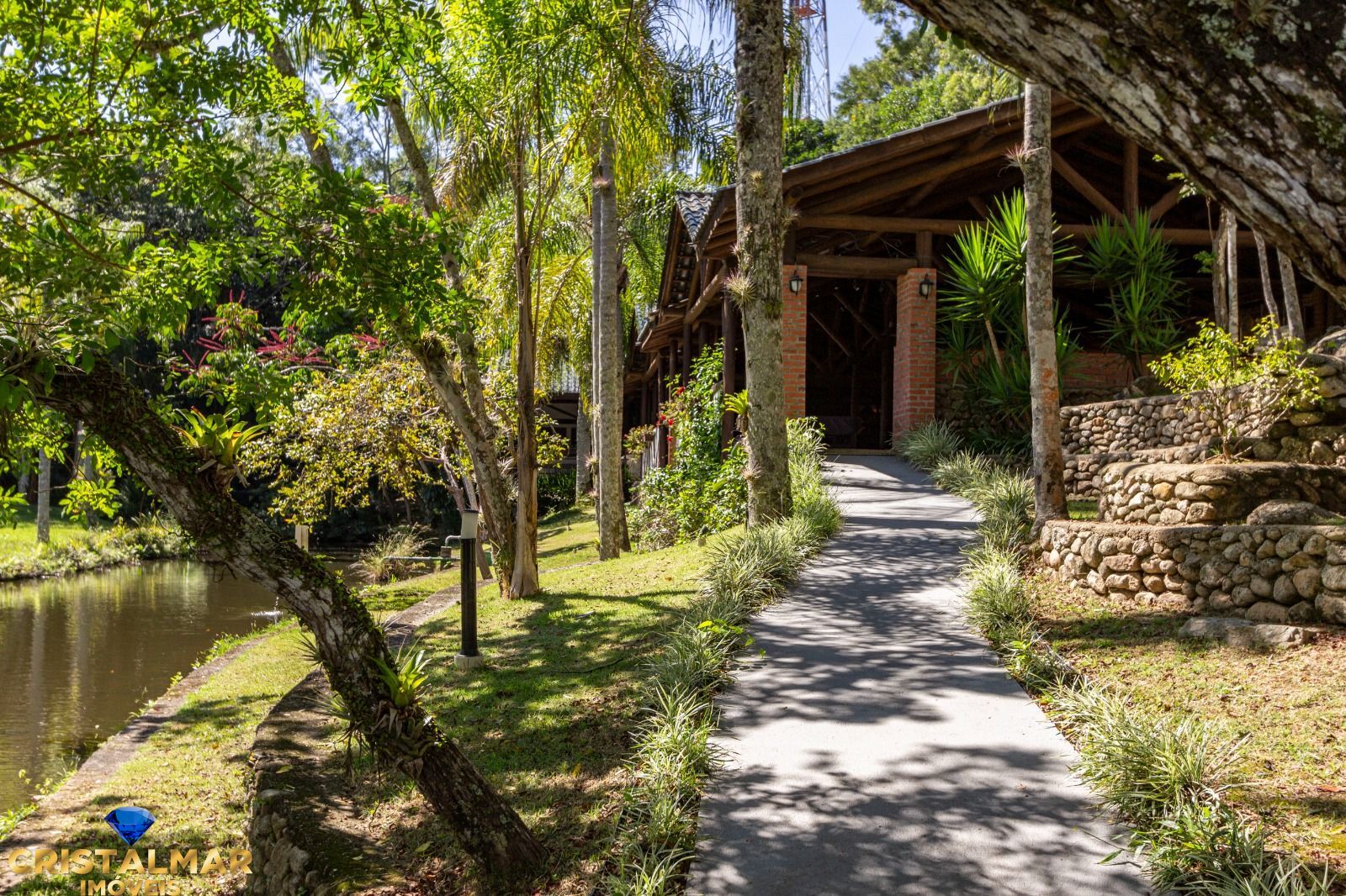 Casa de Condomínio à venda com 4 quartos, 350m² - Foto 31