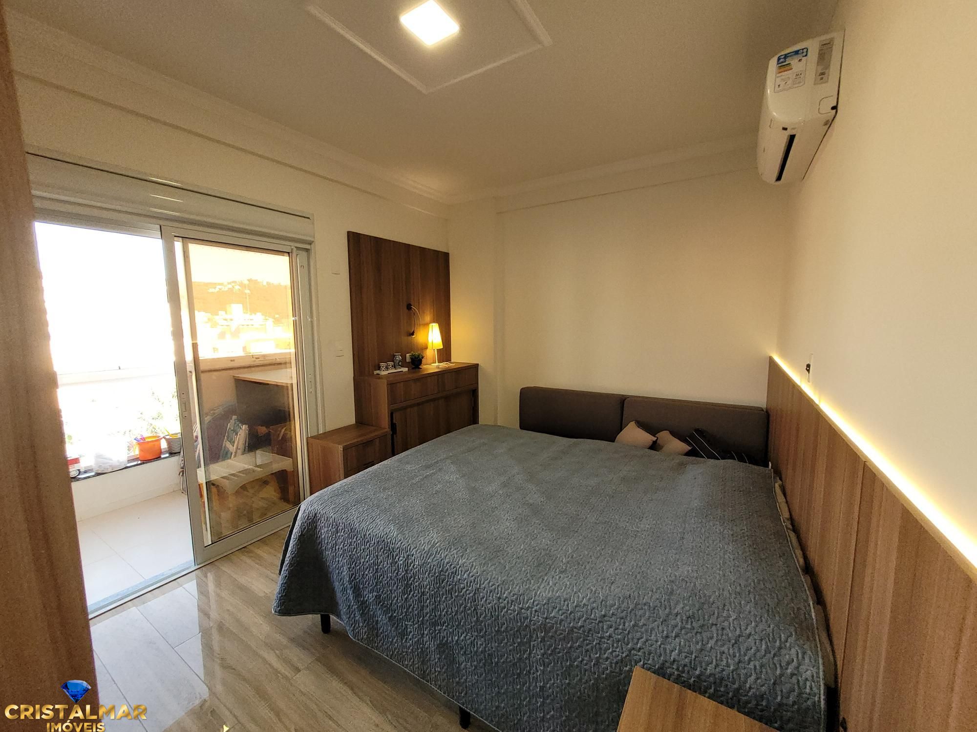 Apartamento à venda com 3 quartos, 107m² - Foto 8