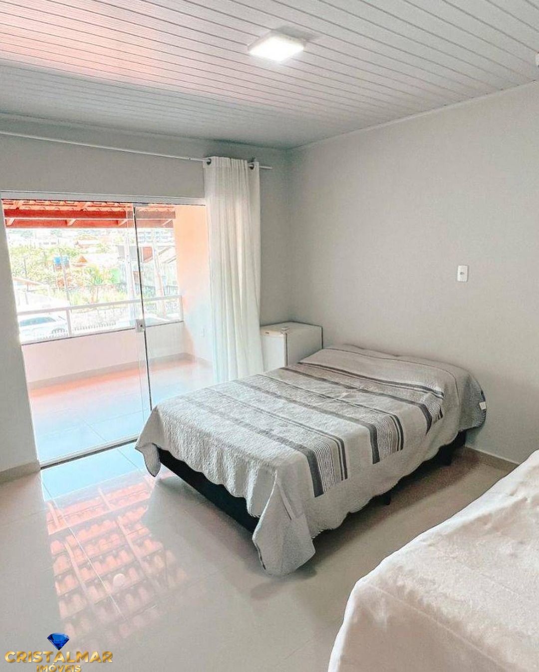 Casa à venda com 5 quartos, 221m² - Foto 24