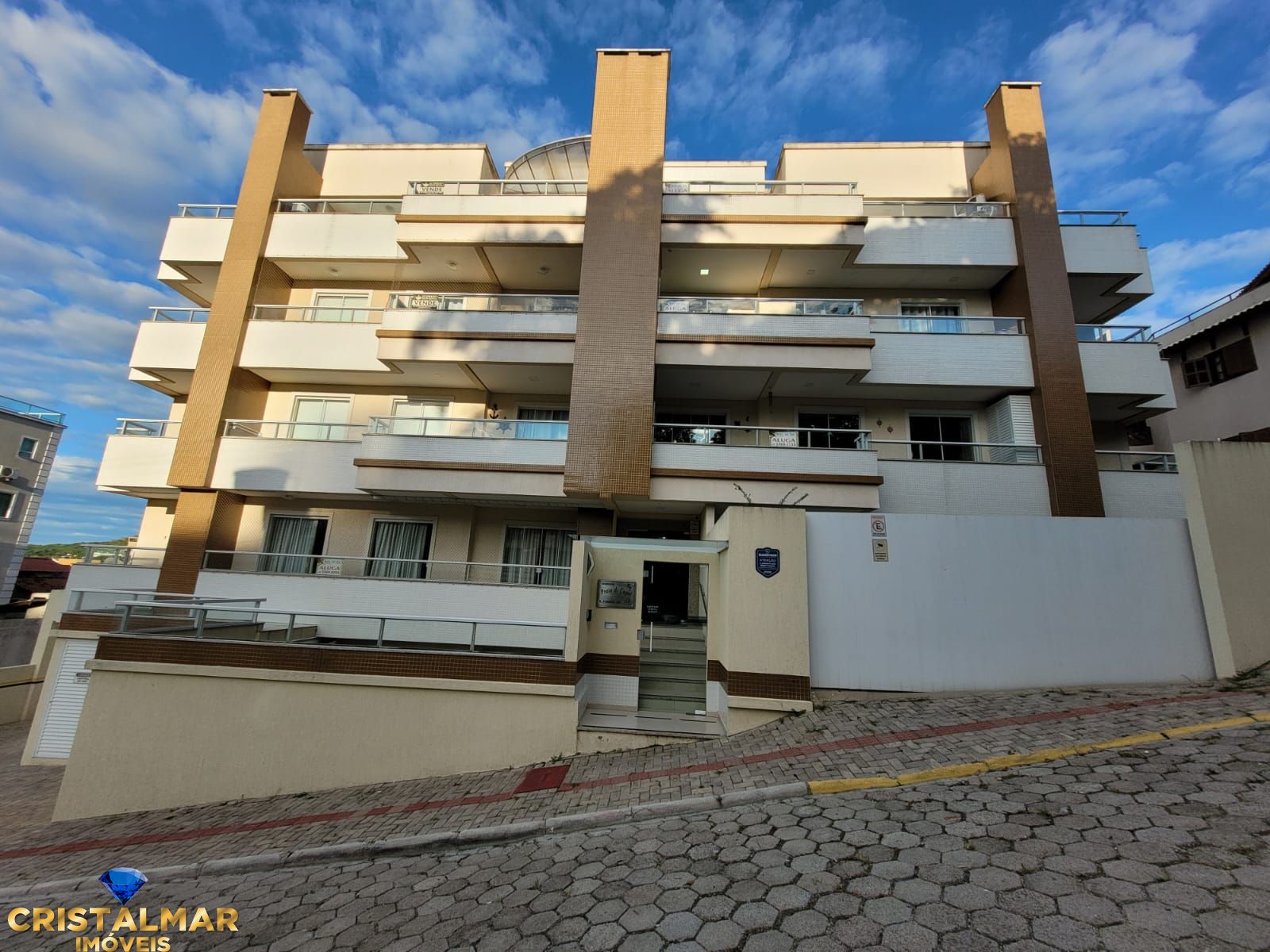 Apartamento à venda com 3 quartos, 115m² - Foto 3