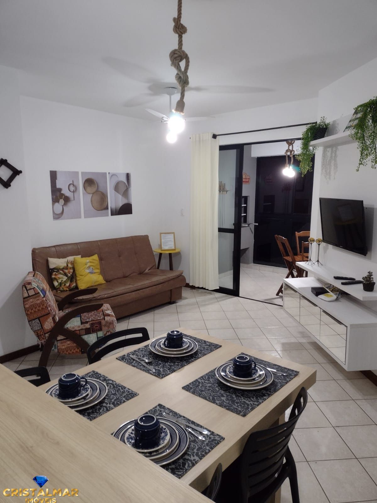 Apartamento à venda com 3 quartos, 98m² - Foto 1