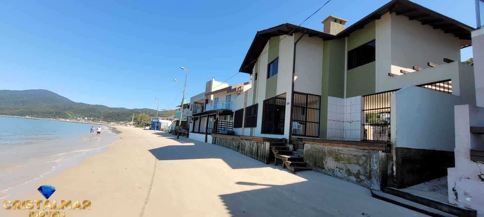 Casa, 6 quartos, 205 m² - Foto 1