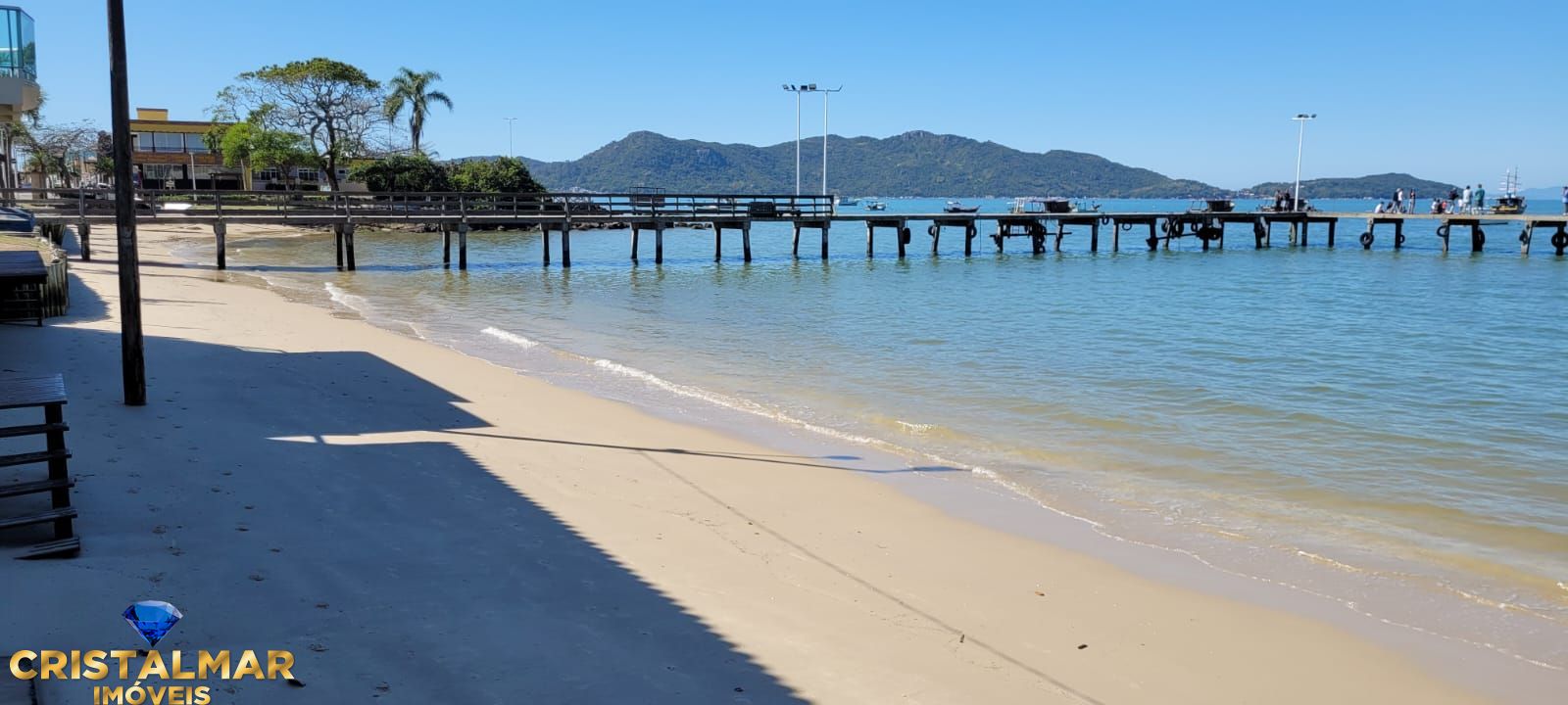 Casa, 6 quartos, 205 m² - Foto 2