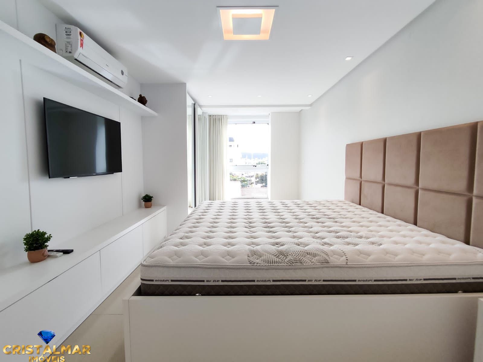 Apartamento à venda com 3 quartos, 238m² - Foto 11