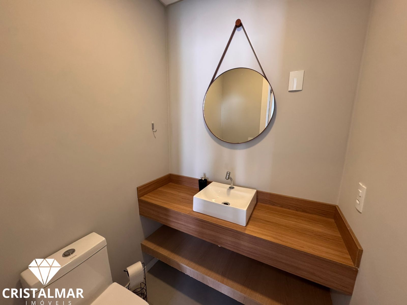 Sobrado Novo em Morrinhos 200m do Mar | 2 Suítes, Piscina e Mobiliado — foto 4