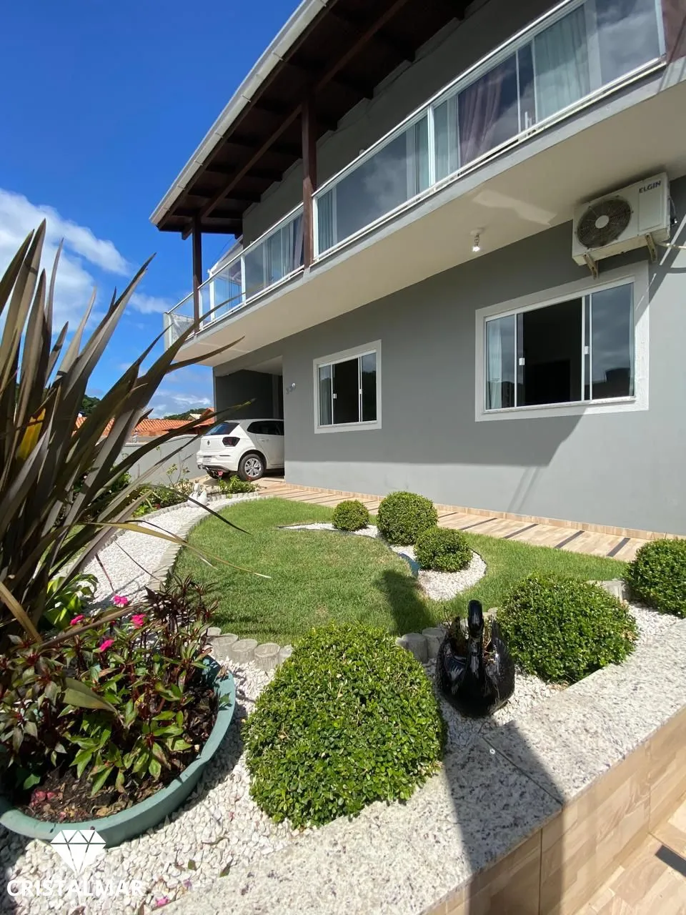 Linda Casa, Praia de Bombas SC, Para rentabilizar ou morar, Venha conhecer!! - foto 1