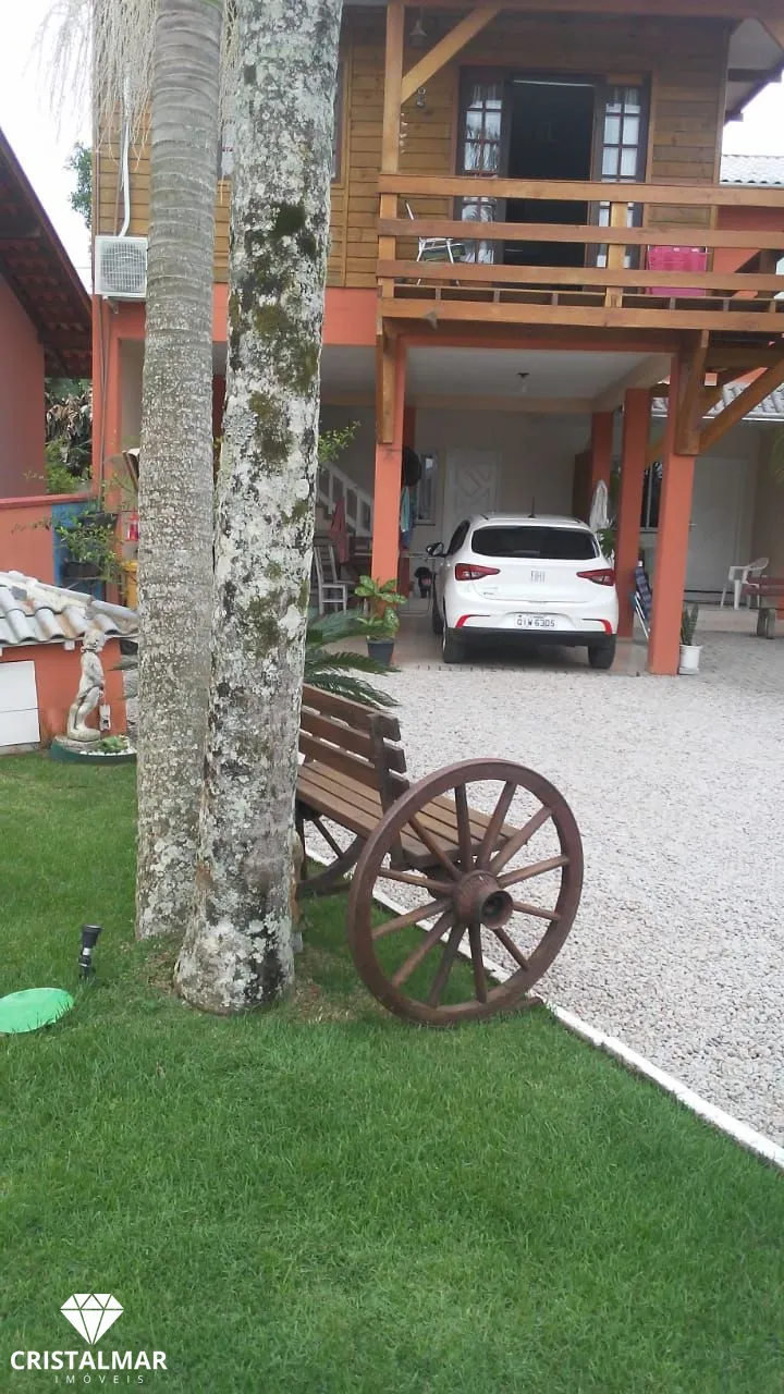 4 Casas, Praia de Bombas, Bombinhas SC — foto 7