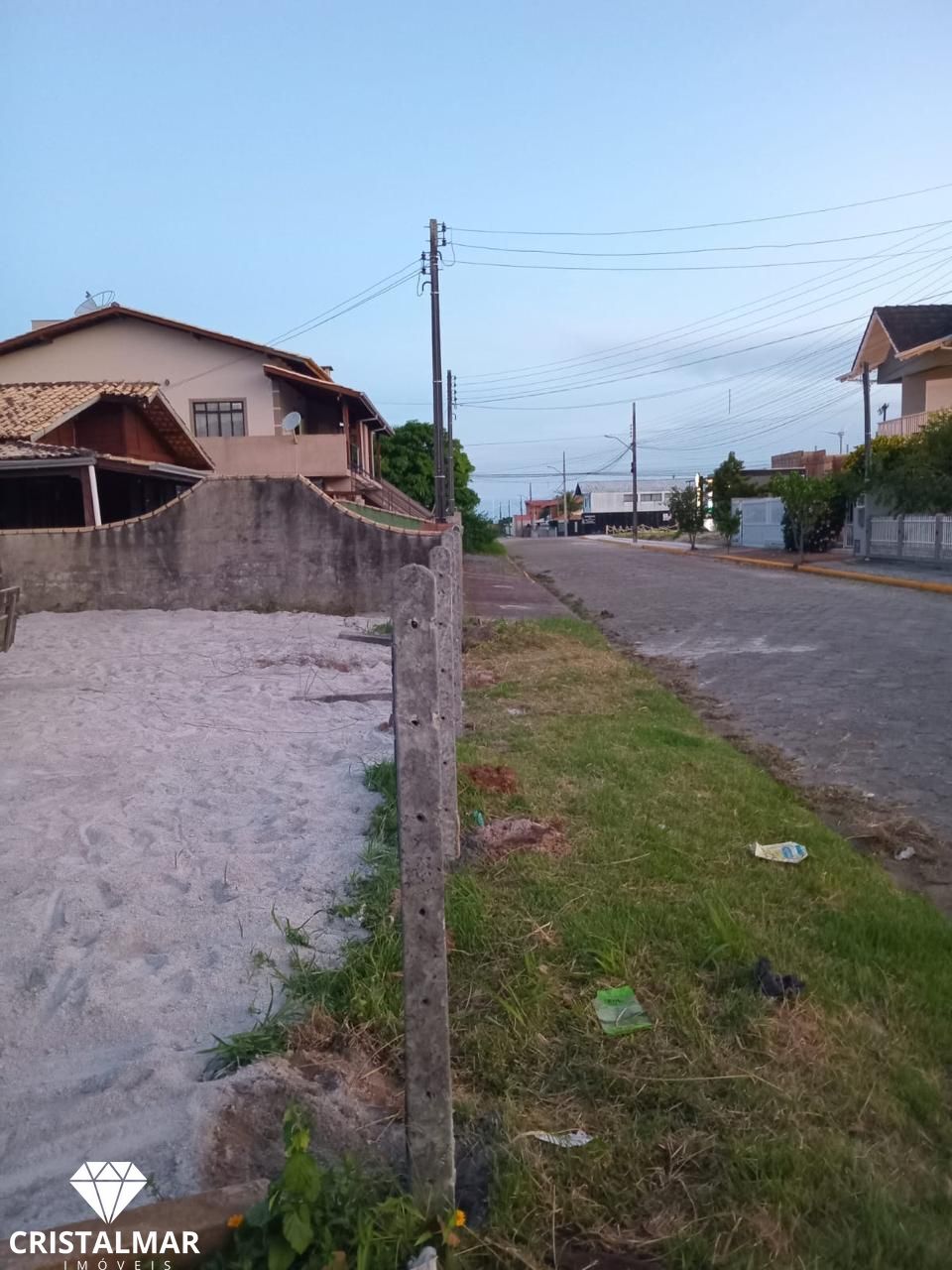 Terreno a poucos metros do Mar, Praia de Zimbros Bombinhas SC - foto 1