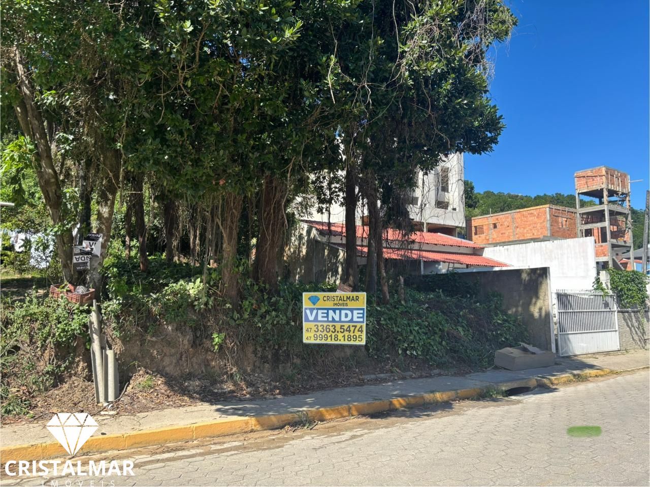 Terreno alto, Avenida Martin Pescador, Bombas SC - foto 1