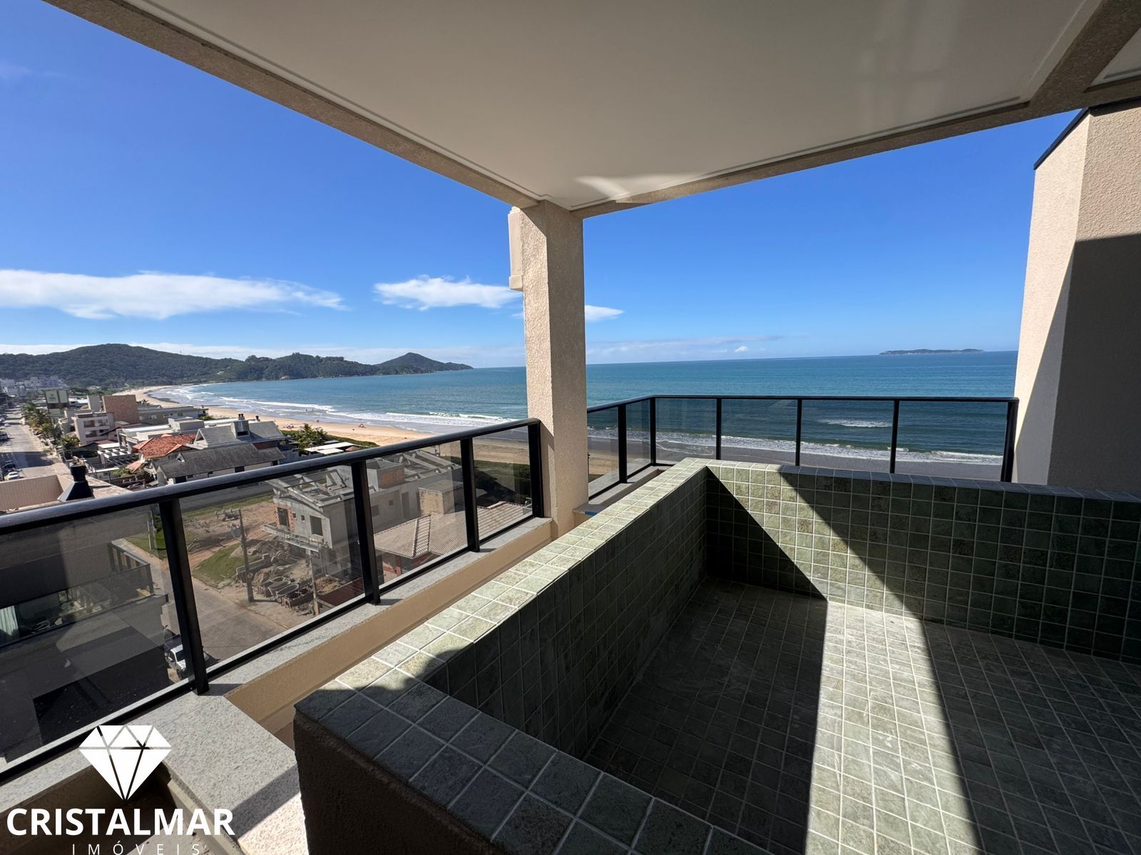 Cobertura Exclusiva no Beach Palace - Vista de Tirar o Fôlego em Bombinhas — foto 5