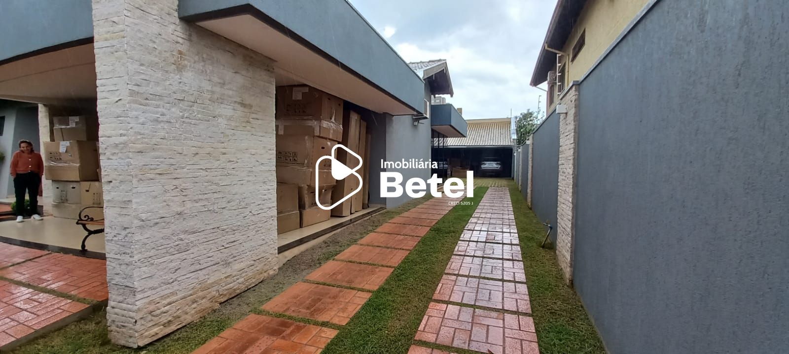 Casa à venda com 4 quartos, 250m² - Foto 5