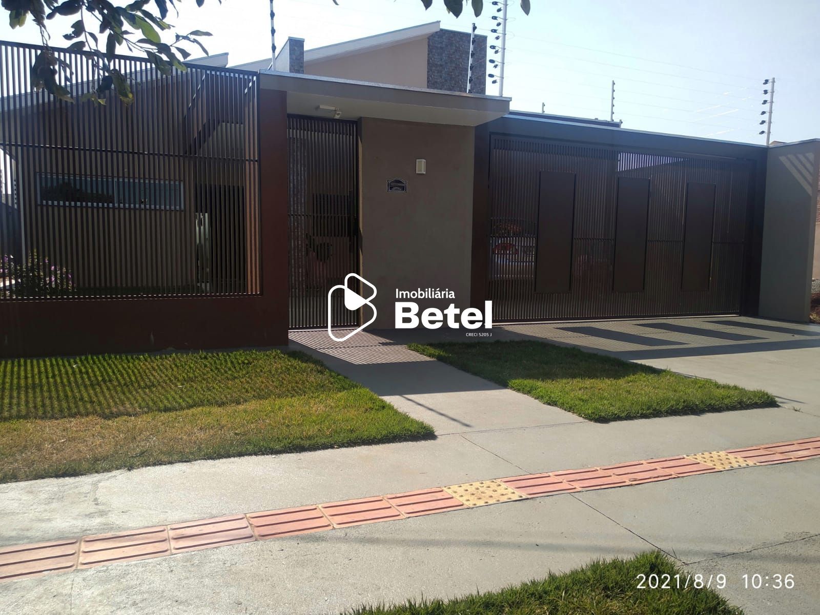 Casa, 3 quartos, 199 m² - Foto 1