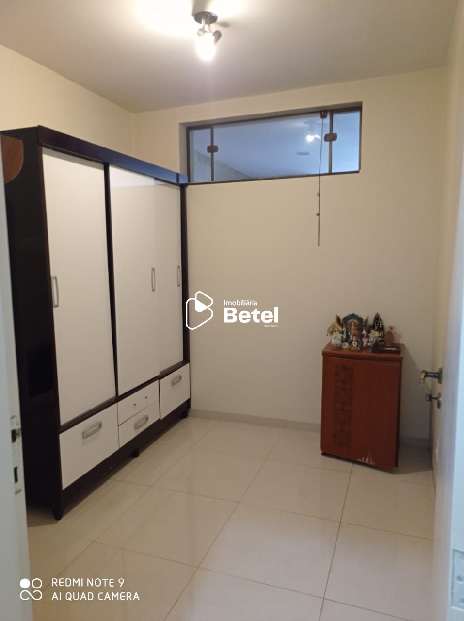 Casa à venda com 4 quartos, 250m² - Foto 35